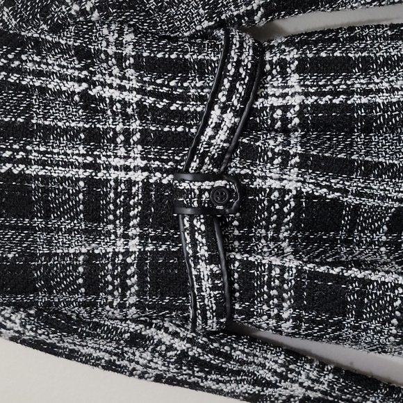 EUC BCX Women's Wool Coat Size XS Plaid Black and White - Picture 6 of 12